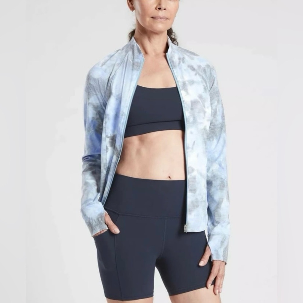 Athleta Salutation Jacquard Multicolor Active Jacket Size Medium NWT